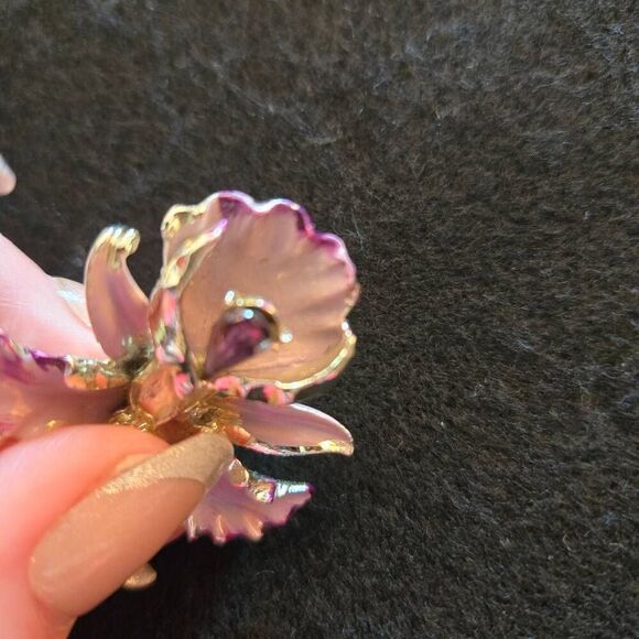 Vintage Orchid Pin Brooch Gold + Purple + Pearl - Picture 7 of 7